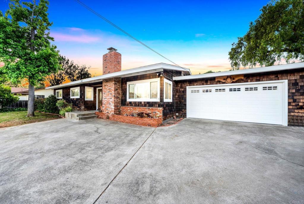 Photo of Listing #PTP2503805