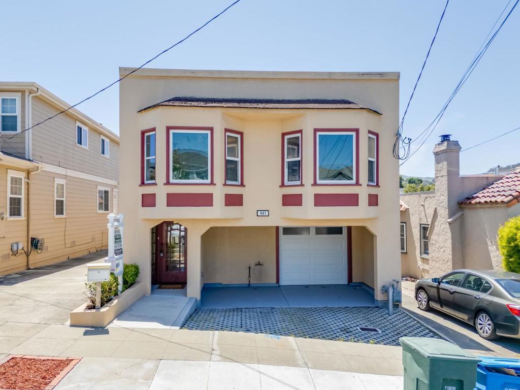 Photo of Listing #ML82008166