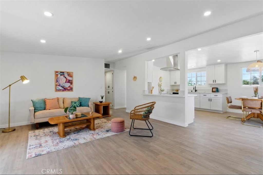 Photo of Listing #SW25115798