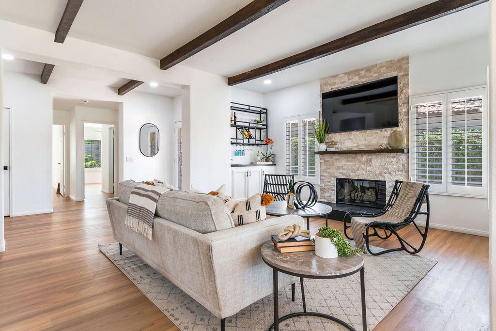 Photo of Listing #219130542DA