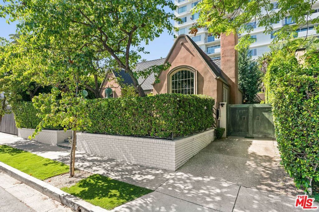 Photo of Listing #25541813