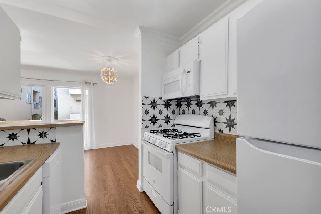 Photo of Listing #SR25116058