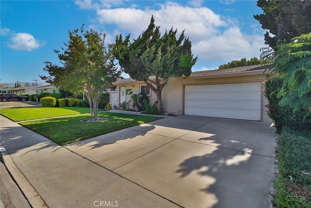 Photo of Listing #SR25115959