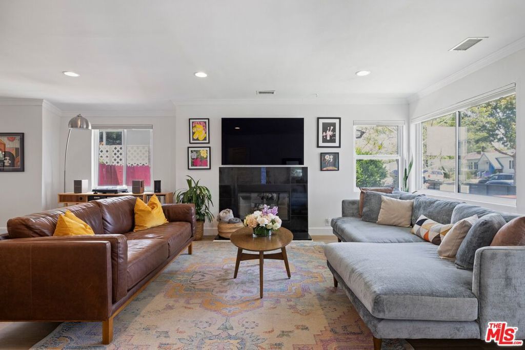 Photo of Listing #25543153