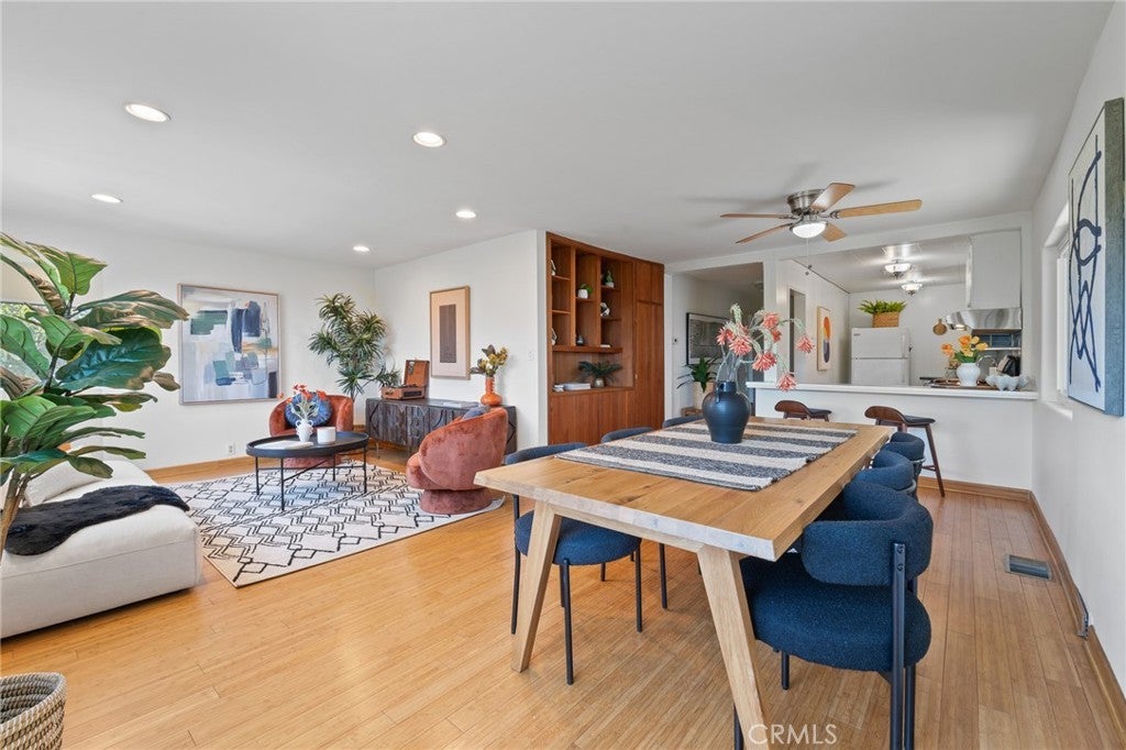 Photo of Listing #SR25116075