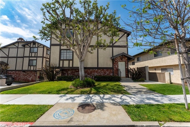 1814 Grant Avenue 7, Redondo Beach.