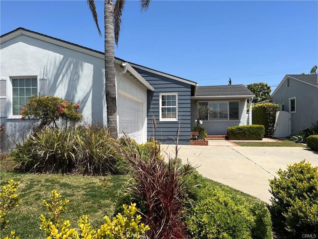 Photo of Listing #SB25116457