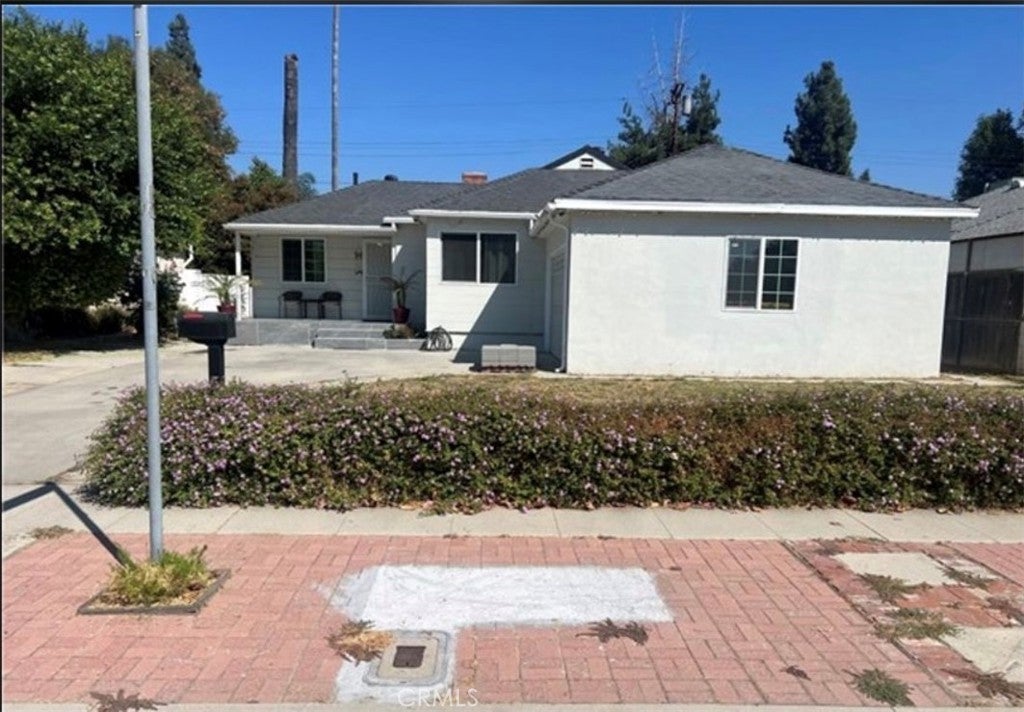 Photo of Listing #SR25116592