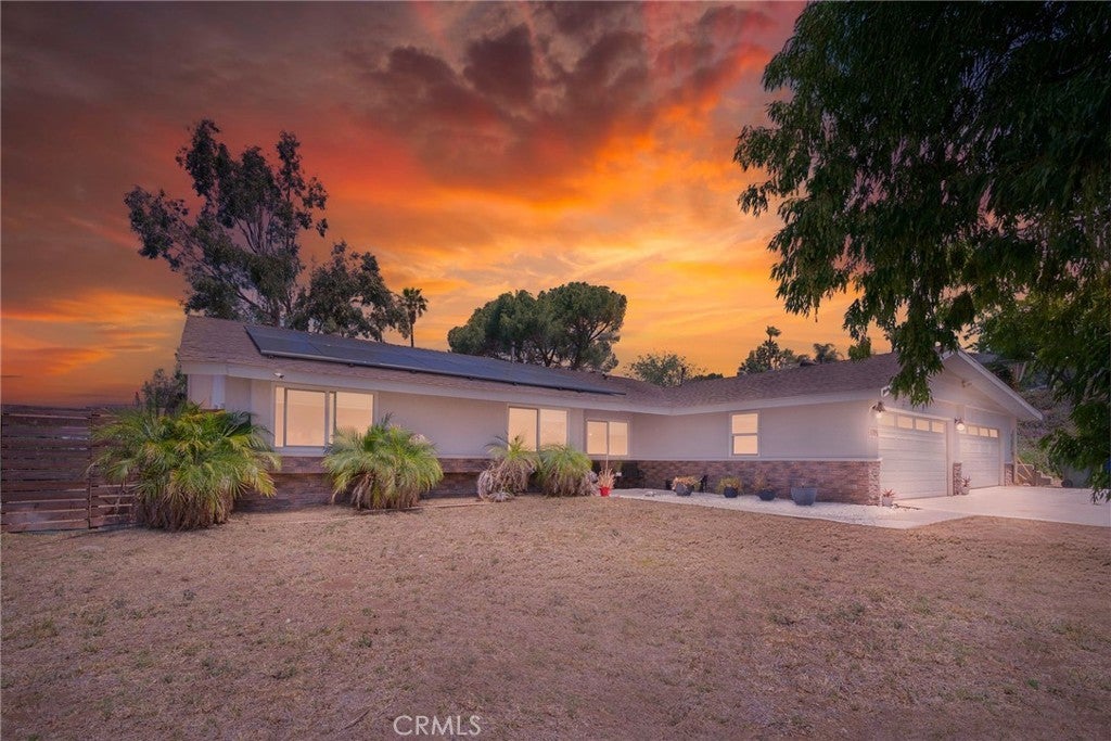 Photo of Listing #CV25116666