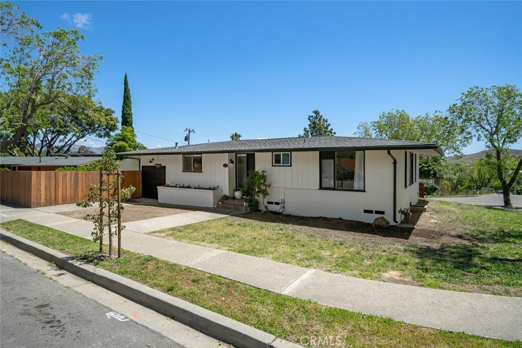 Photo of Listing #SC25105031