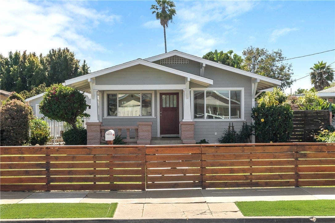 Photo of Listing #PV25112897