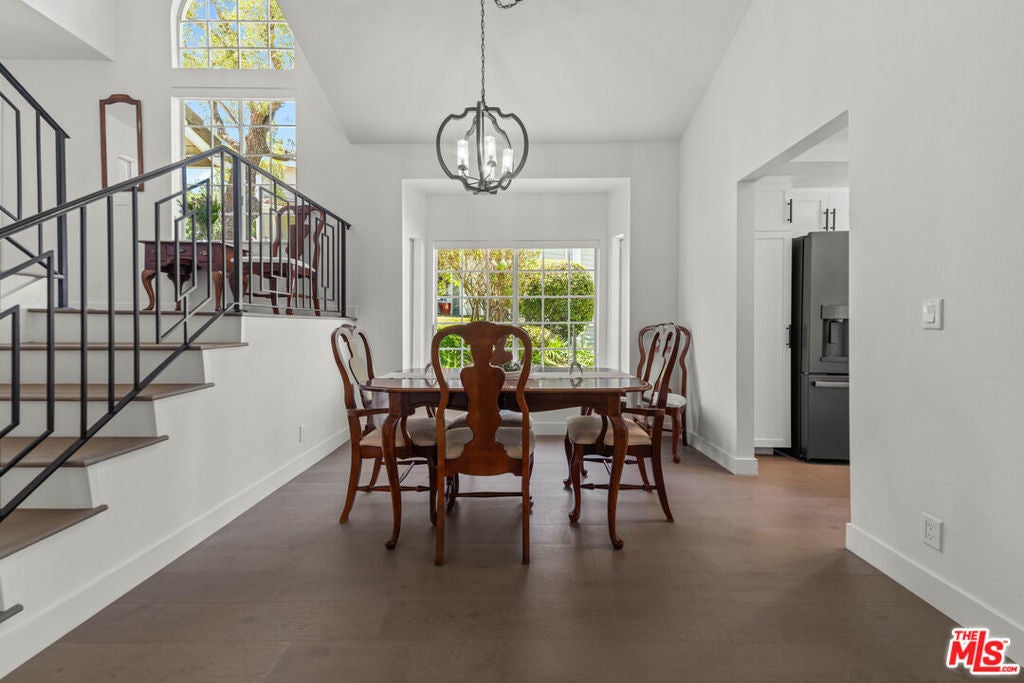 Photo of Listing #25543421