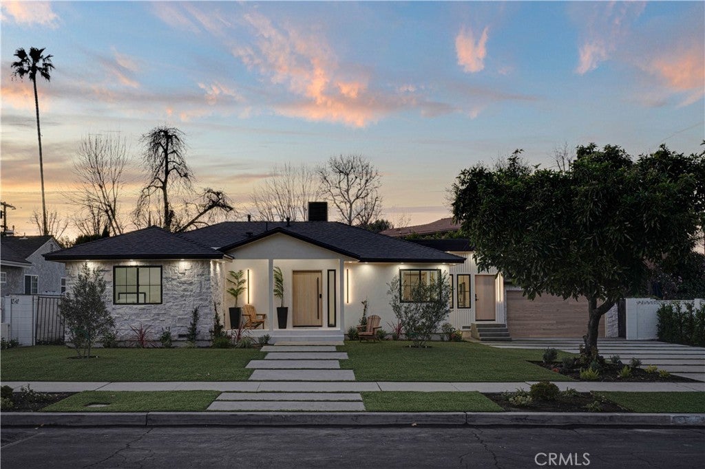 Photo of Listing #SR25117090