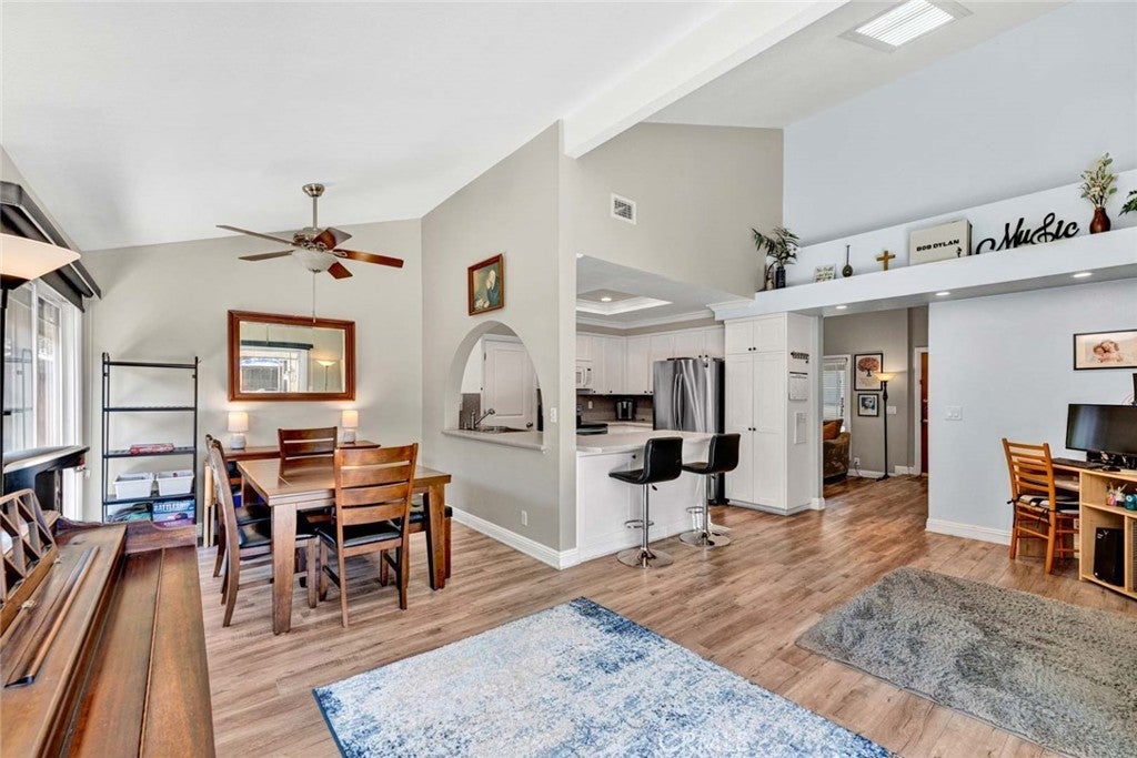 Photo of Listing #OC25113515