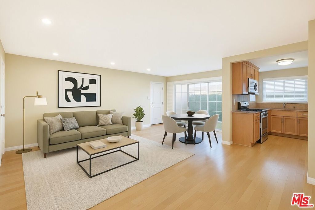 Photo of Listing #25543217