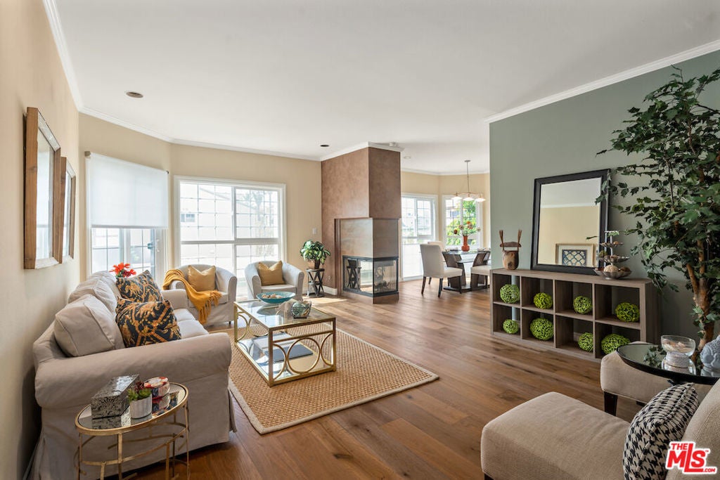 Photo of Listing #25543747