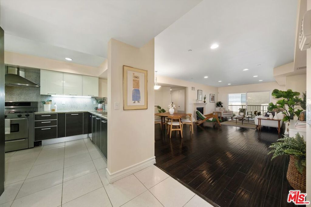 Photo of Listing #25543745