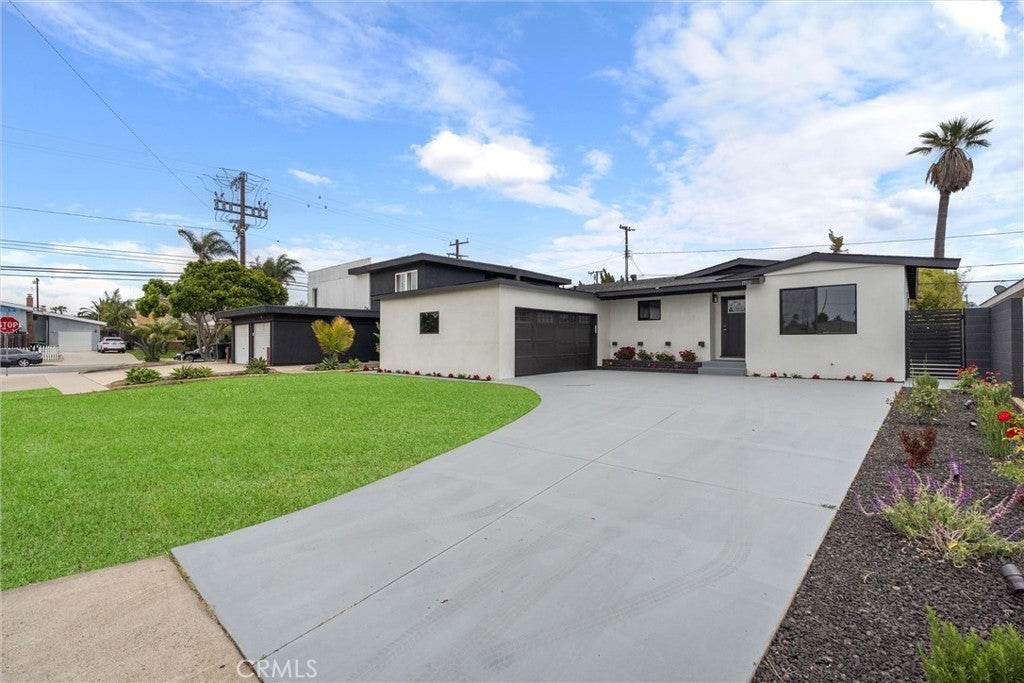 Photo of Listing #SB25117464