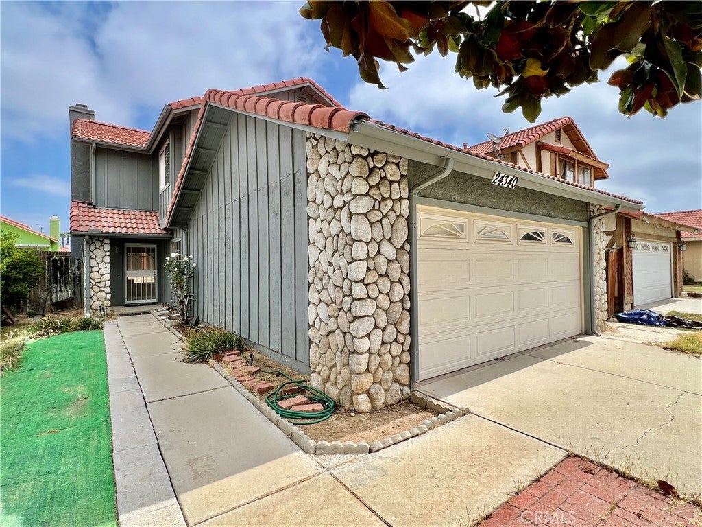 Photo of Listing #IV25111555