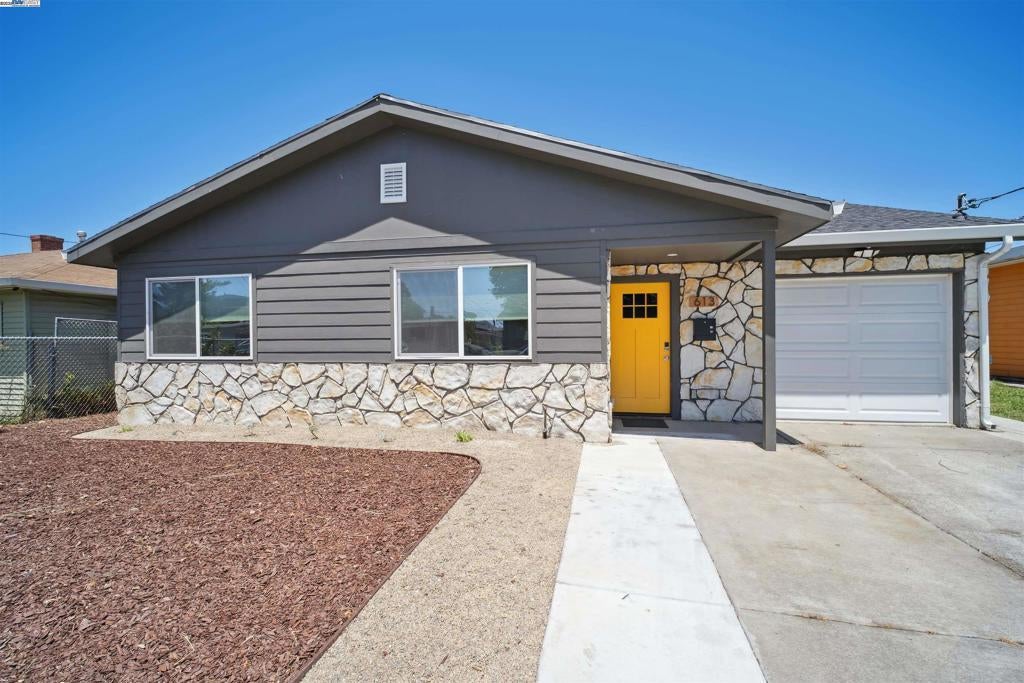 Photo of Listing #41099055