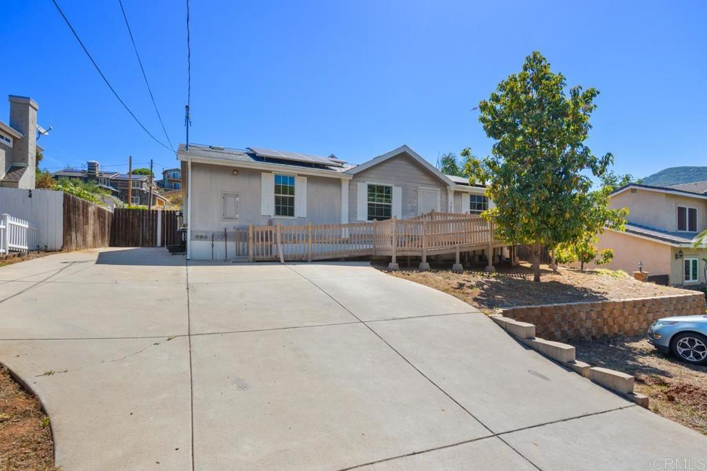 Photo of Listing #PTP2503878