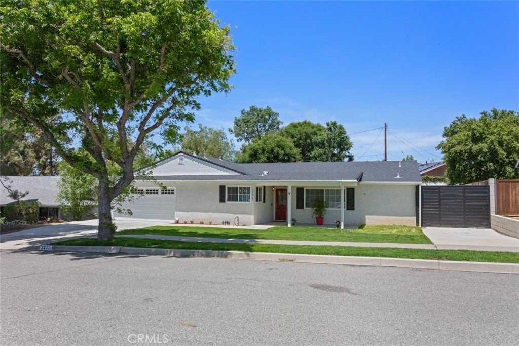 Photo of Listing #SR25116760