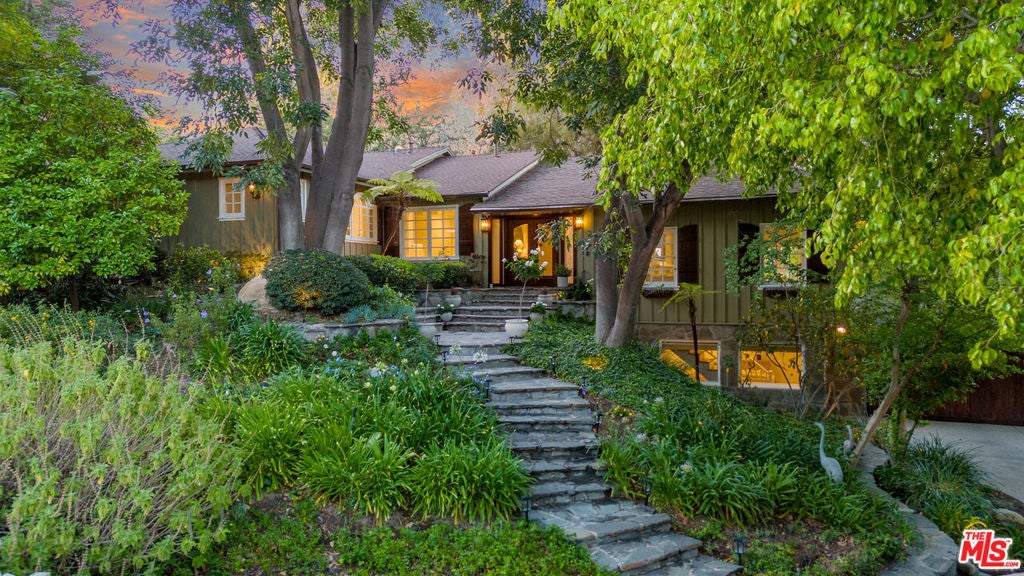 Photo of Listing #25544099