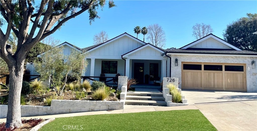 Photo of Listing #SB25118204