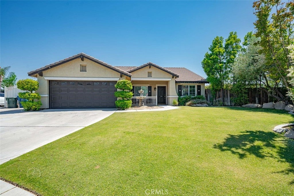 Photo of Listing #SR25117297