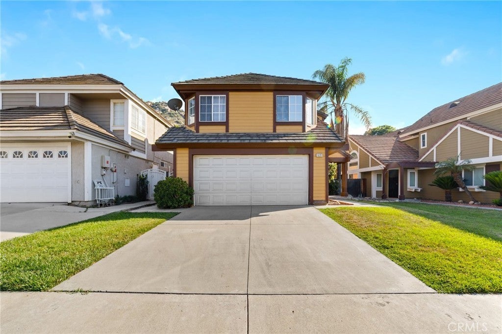 Photo of Listing #IV25116984