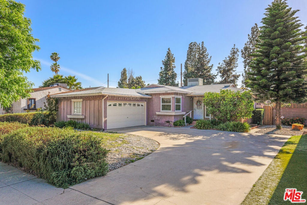 Photo of Listing #25543957