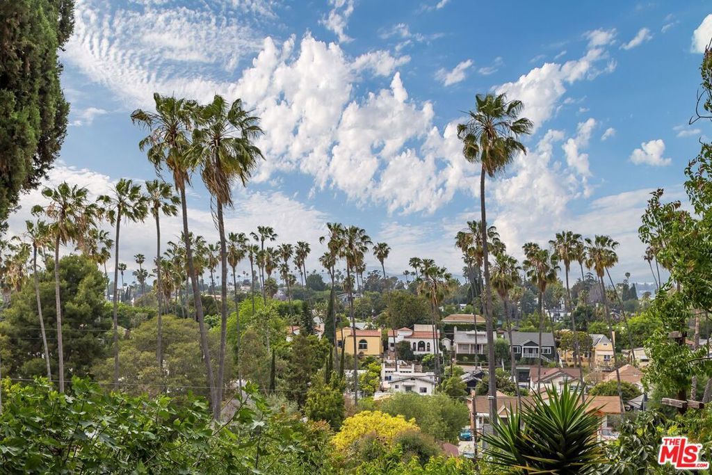 Photo of Listing #25525401