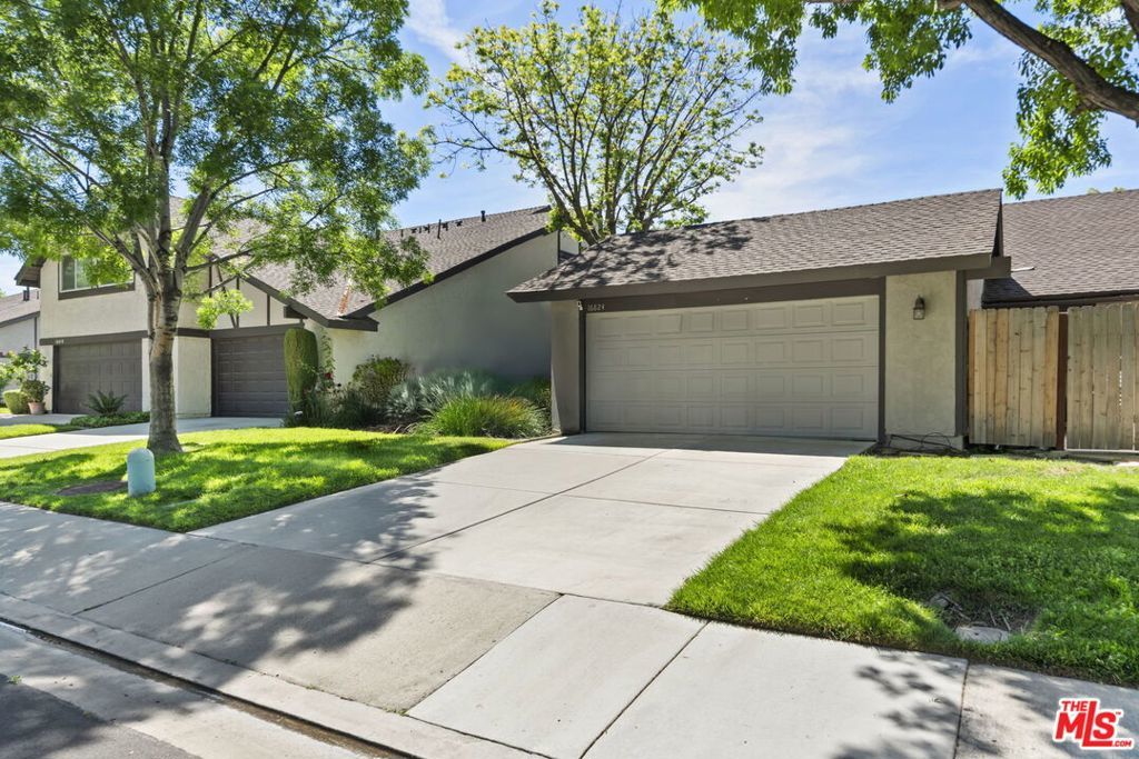 Photo of Listing #25539355