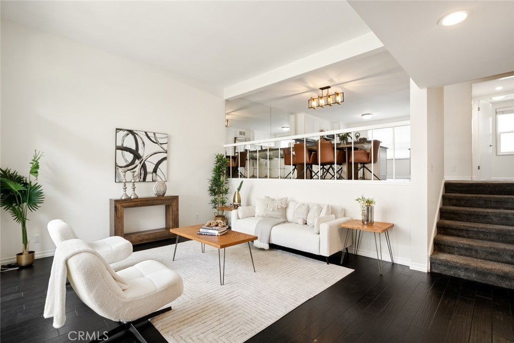 Photo of Listing #SR25116686