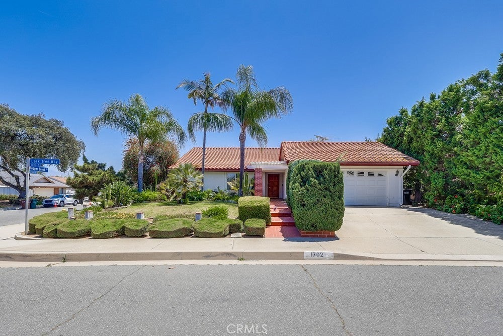 Photo of Listing #OC25118639