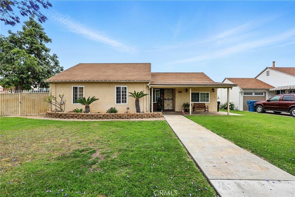 Photo of Listing #DW25116386