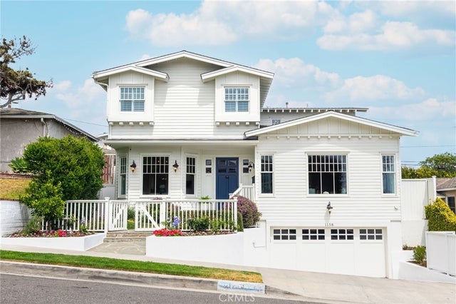 1158 Magnolia Avenue, Manhattan Beach.