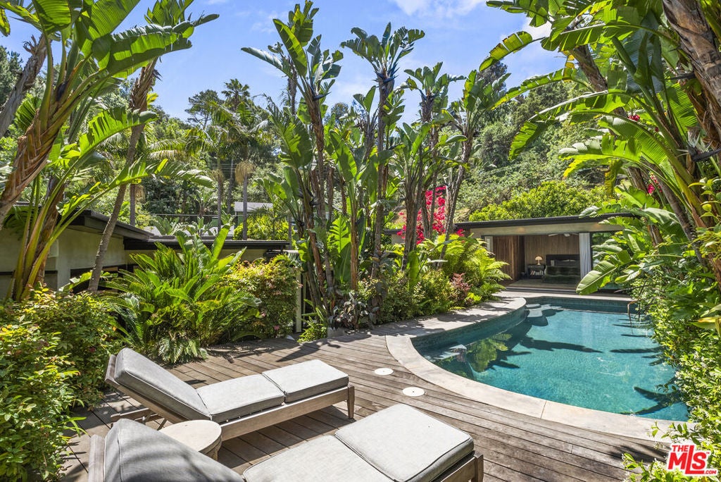 Photo of Listing #25541207