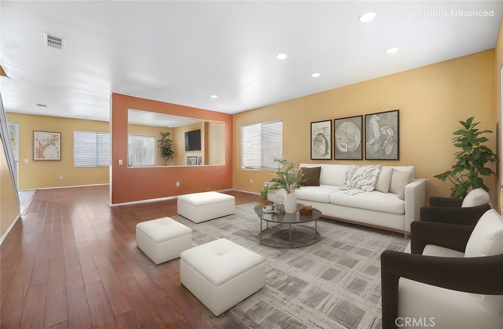 Photo of Listing #CV25117535