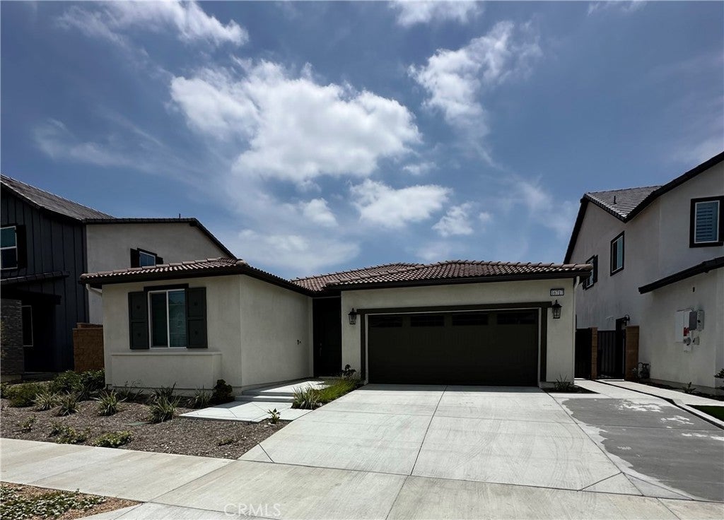 Photo of Listing #CV25118033