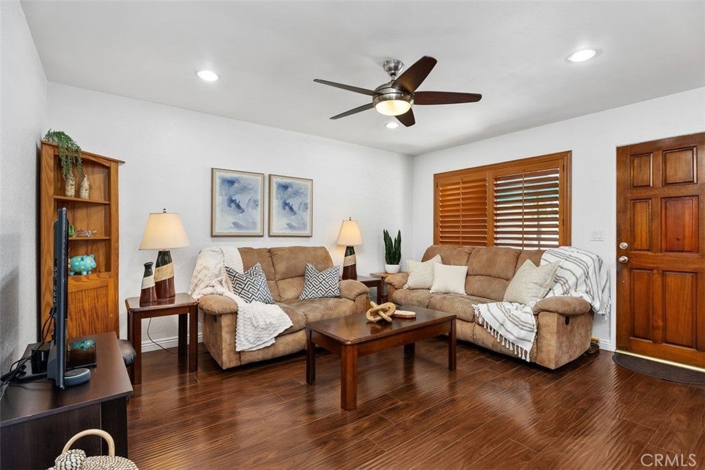 Photo of Listing #PW25097880