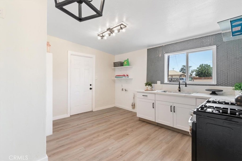 Photo of Listing #SR25119175