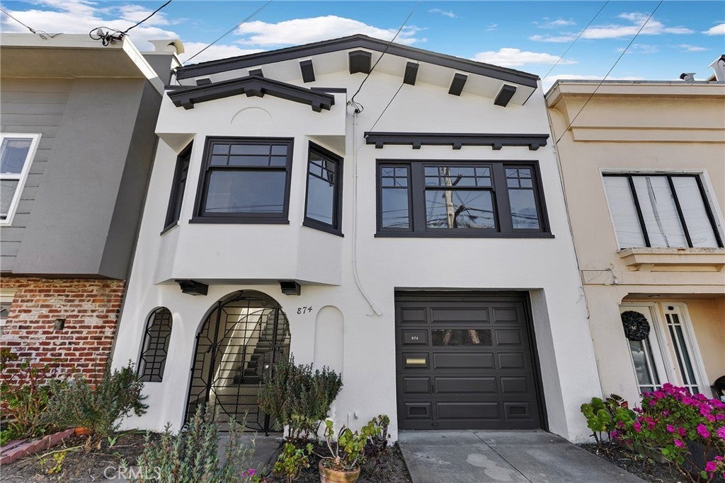 Photo of Listing #IV25118920