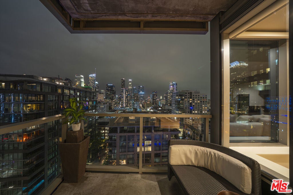 Photo of Listing #25543629