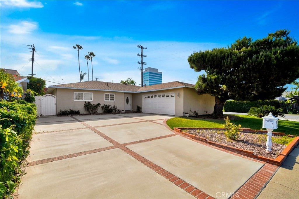 Photo of Listing #OC25118740