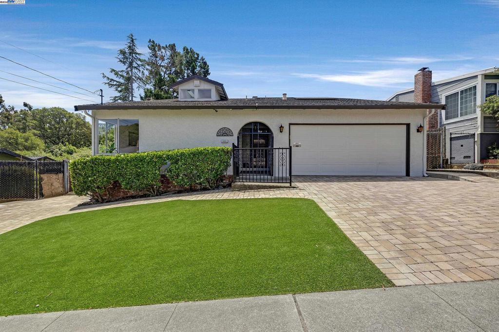 Photo of Listing #41099331