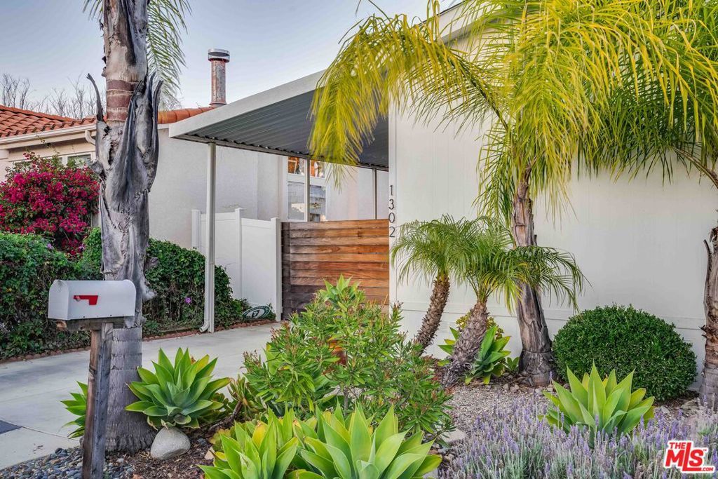 Photo of Listing #25543927