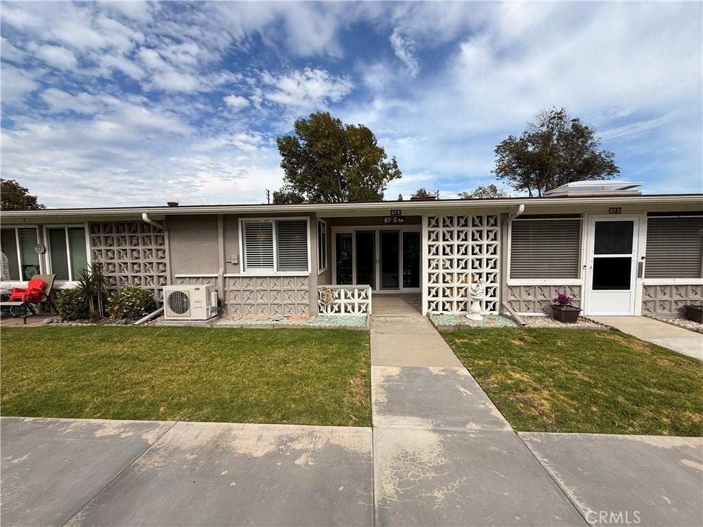 Photo of Listing #OC25119481