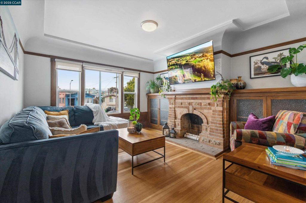 Photo of Listing #41099357