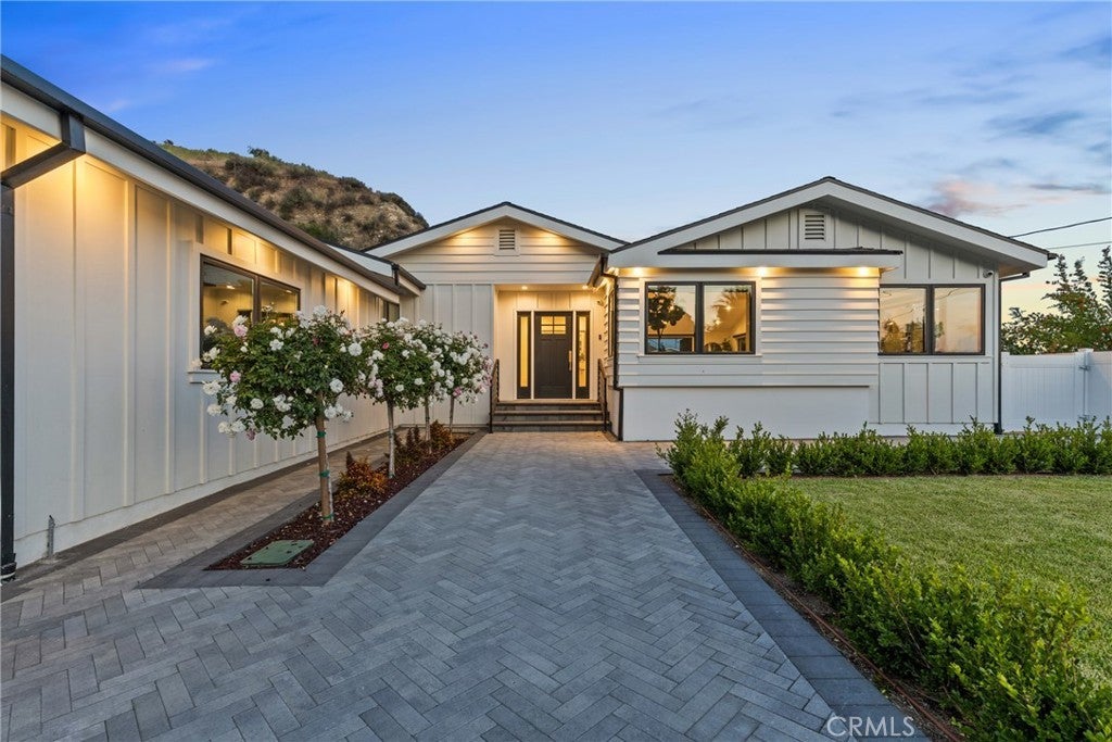 Photo of Listing #SR25104923